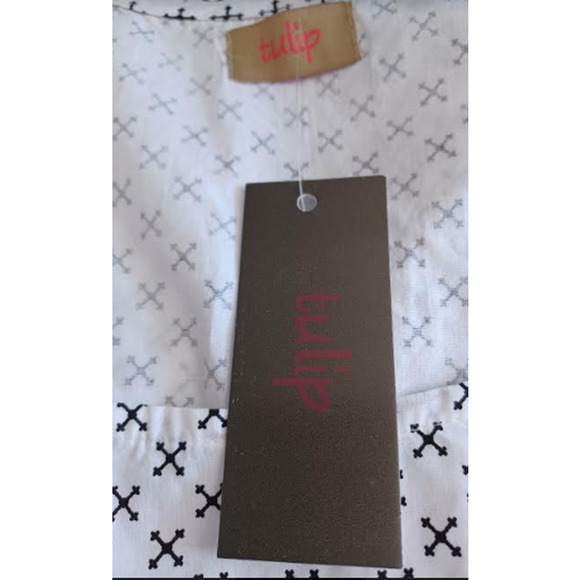 TULIP CLOTHING UNIQUE SLEEVELESS TOP SIZE MEDIUM - Picture 4 of 6